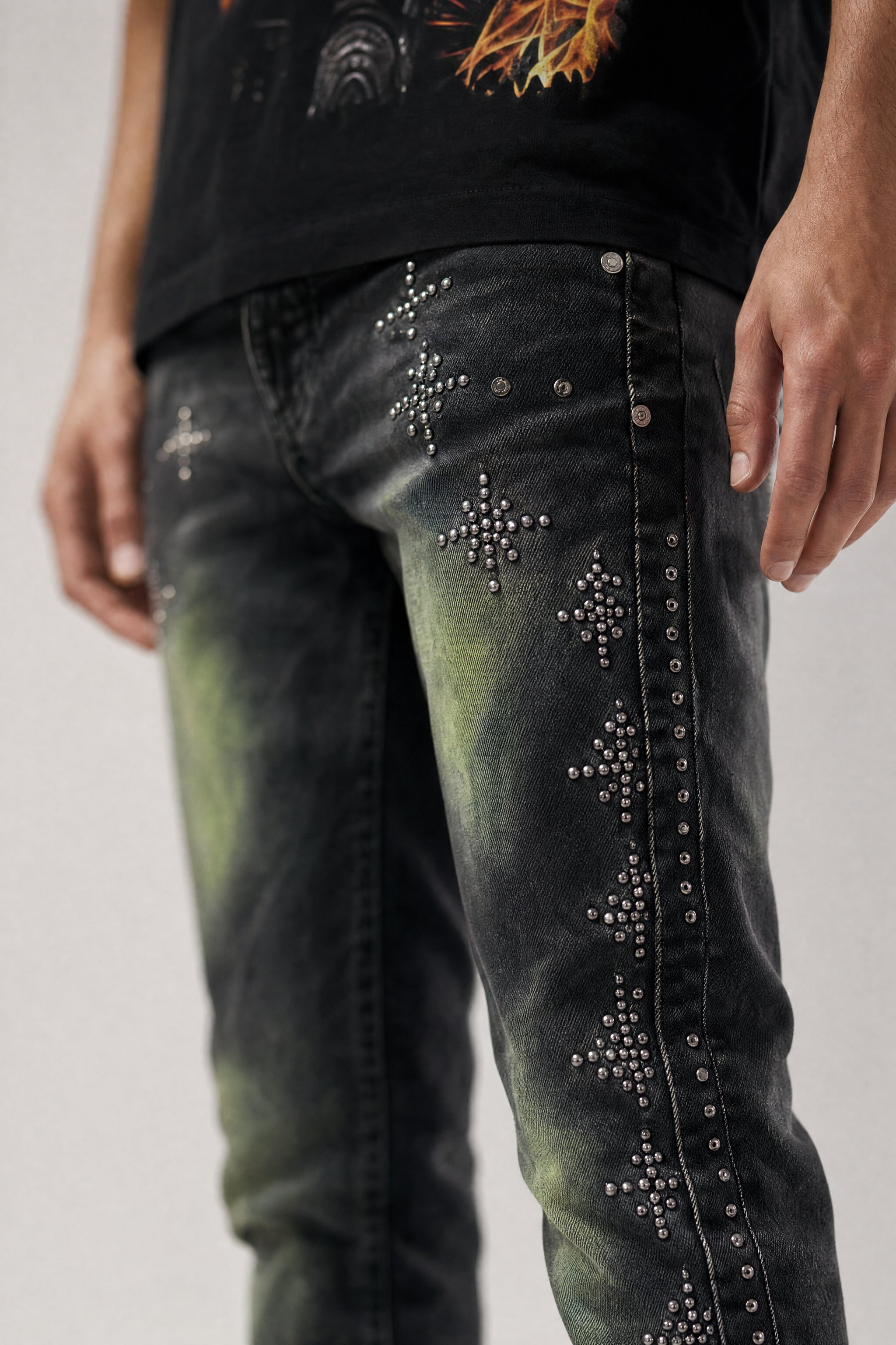 Red Poppy Embellished Jeans - Skinny Fit
