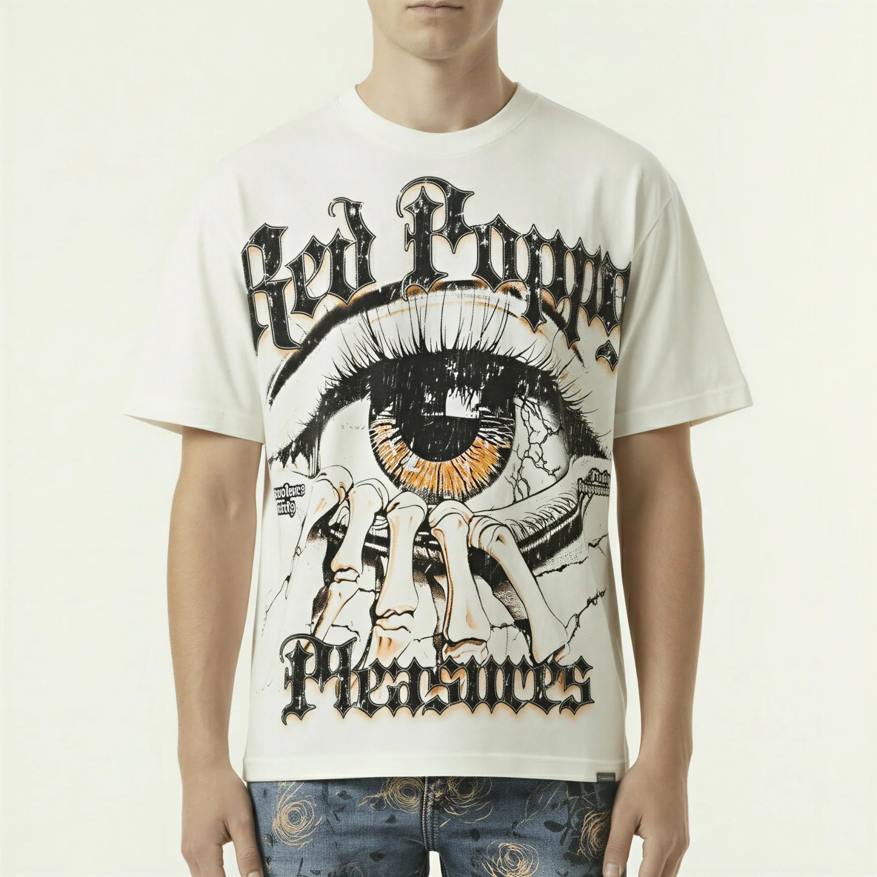 Red Poppy Eye T-Shirt - Graphic