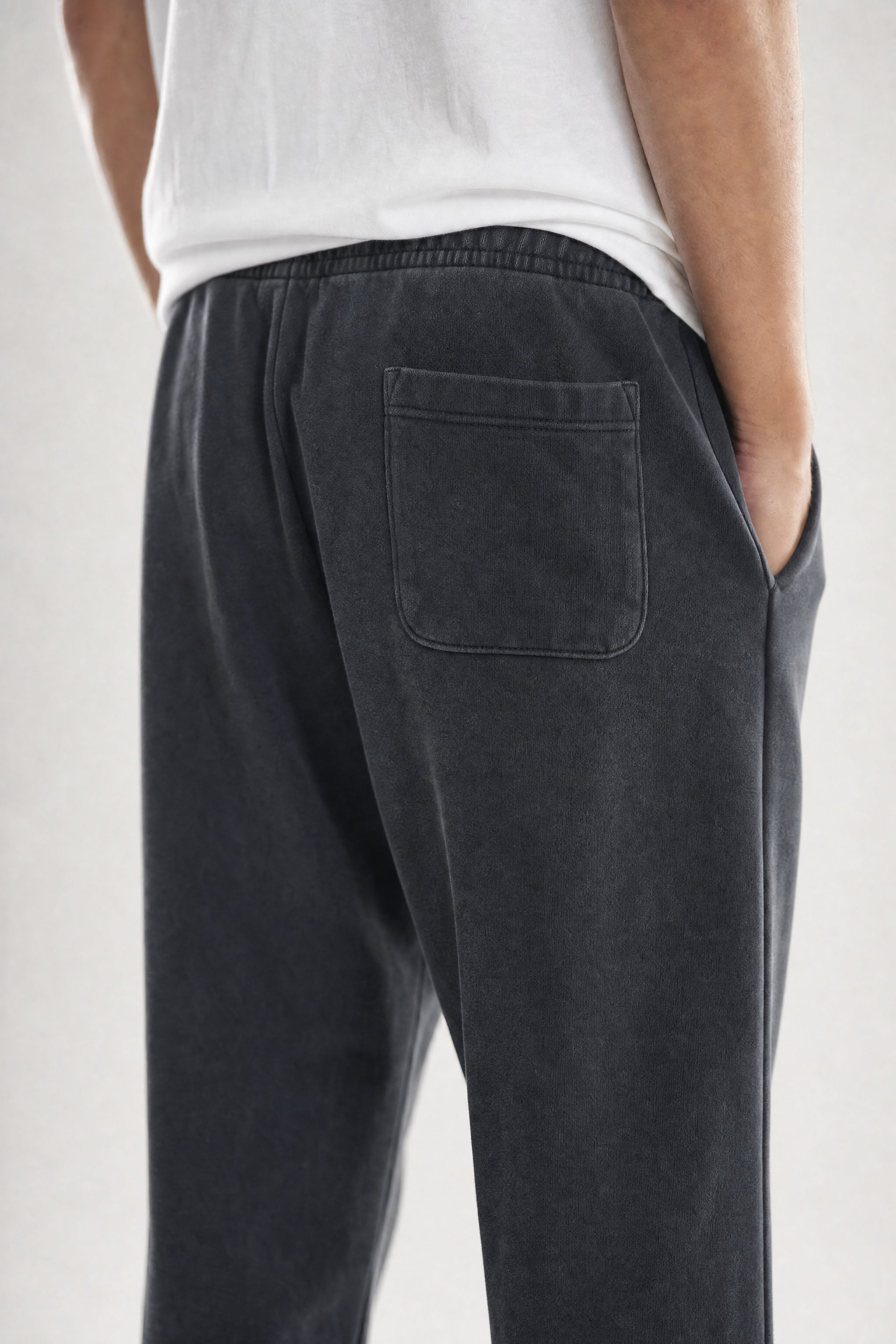 Red Poppy Heart Sweatpants - Relaxed Fit