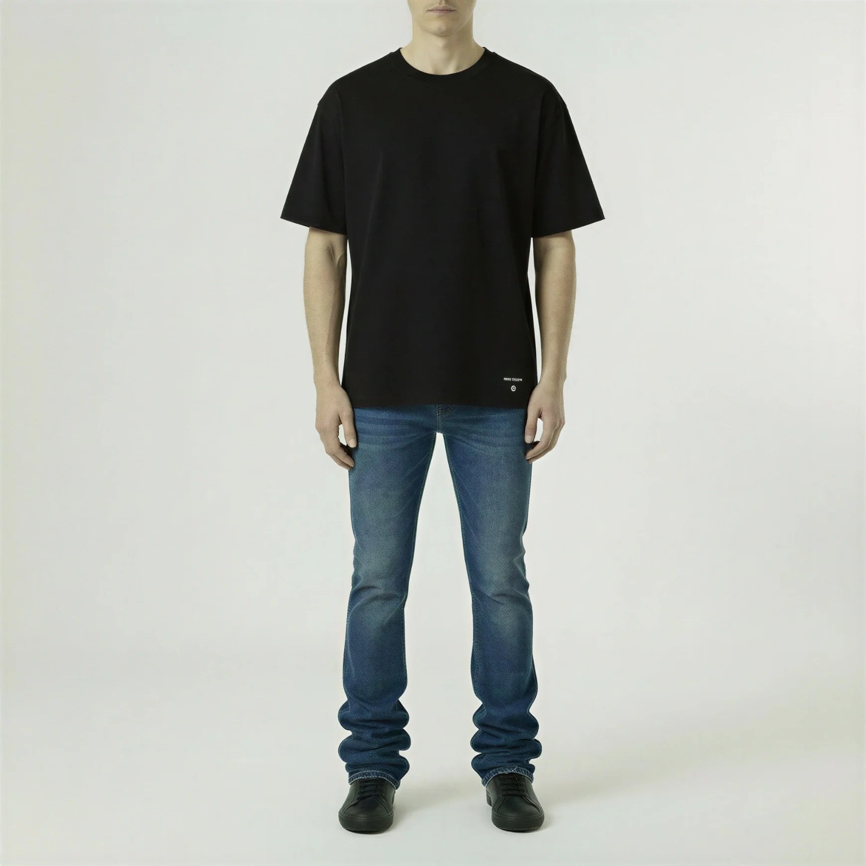 Red Poppy Basic T-Shirt - Slim Fit