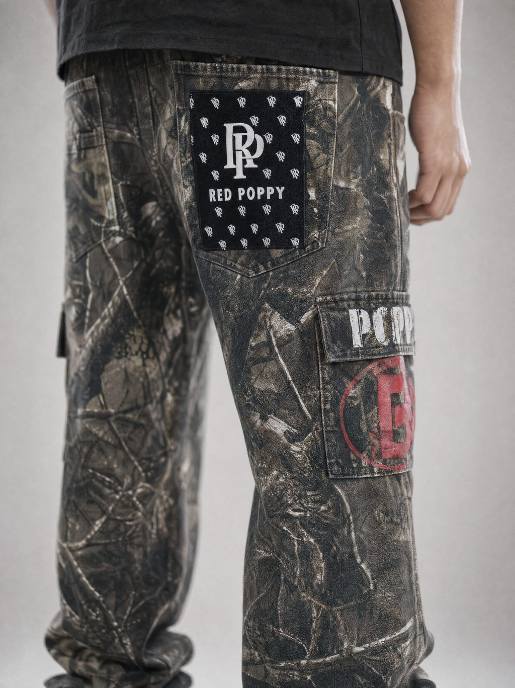 Red Poppy Camo Cargo Jeans - Frayed Hem